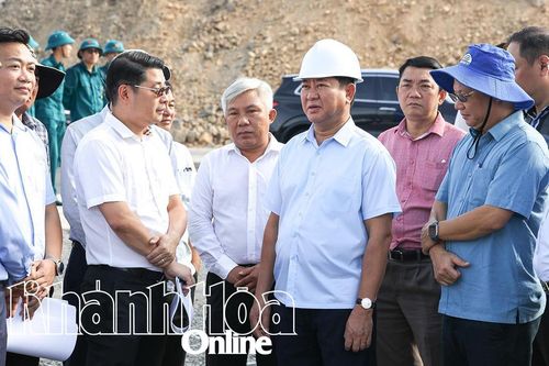 Chủ tịch UBND tỉnh Trần Quốc Nam kiểm tra tiến độ triển khai Dự án Khu đô thị hỗn hợp thành phố Nha Trang