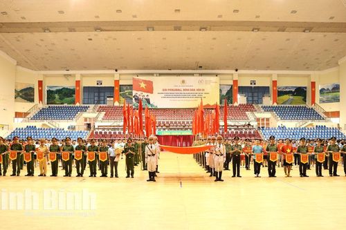 Giải thể thao chào mừng kỷ niệm 80 năm Ngày truyền thống Công an nhân dân và 20 năm Ngày hội Toàn dân bảo vệ ANTQ