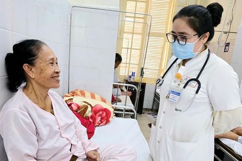 Điểm tựa cho bệnh nhân có thẻ bảo hiểm y tế