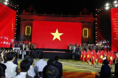 Hà Nội tái hiện hào khí mùa Thu lịch sử 1945 trong đêm nghệ thuật đặc biệt