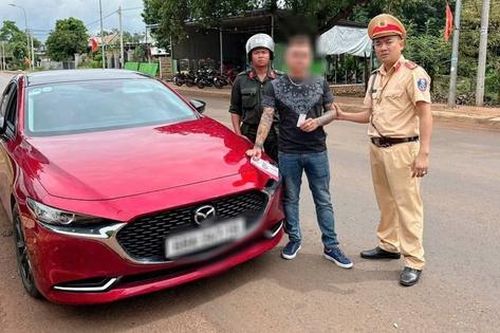 Đồng Nai: Tài xế lái ô tô chạy quá tốc độ bị phát hiện dương tính với ma túy