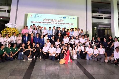 Sinh viên các trường đại học TP.HCM thi tài biến ý tưởng thành sản phẩm có ích