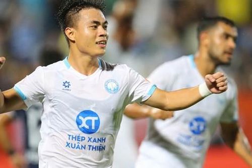 V-League: Sao Việt kiều tỏa sáng, Nam Định thắng ngược Hải Phòng