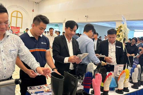 Công nghiệp hỗ trợ TP.HCM: Nắm bắt cơ hội, đón đầu xu hướng toàn cầu