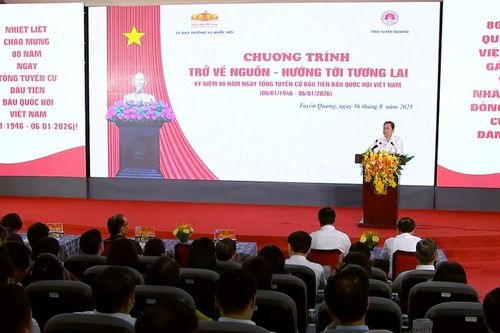 Phát huy chủ nghĩa anh hùng cách mạng trong xây dựng, bảo vệ Tổ quốc