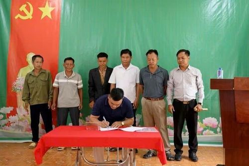 Ký kết xóa bỏ hủ tục trong lễ tang ở vùng đồng bào dân tộc thiếu số Lai Châu