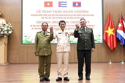 Dấu ấn quan hệ đặc biệt Việt Nam – Lào – Cuba trong ngày hội truyền thống CAND