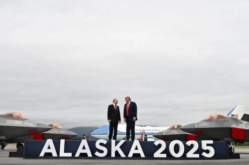 Cách ông Trump đón tiếp ông Putin có gì đặc biệt?