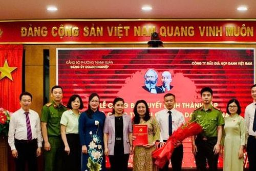 Thanh Xuân thành lập Chi bộ Công ty Đấu giá hợp danh Việt Nam