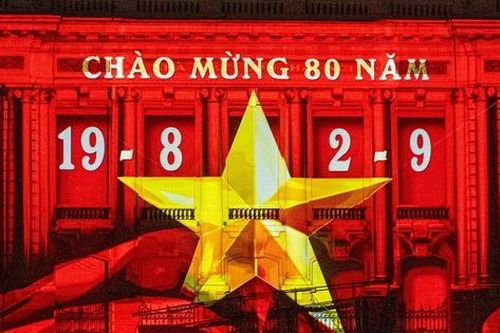 Hà Nội - Bản hùng ca từ mùa thu lịch sử