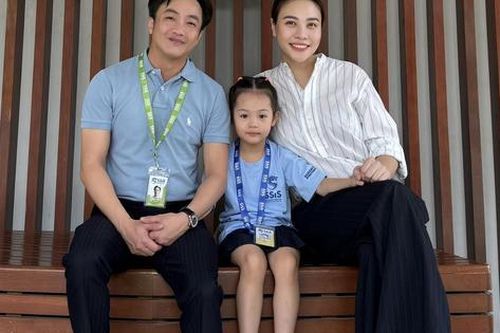 Điểm chung của hai ái nữ nhà Đông Nhi và nhà Cường Đô la: Cùng học trường quốc tế, chuẩn 'rich kid' đáng yêu