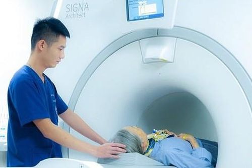 Ung thư ngày càng trẻ hóa, y học hạt nhân mở hướng mới trong chẩn đoán sớm, điều trị