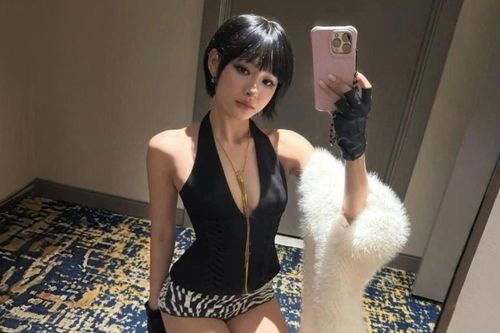 Chuyện gì vừa xảy ra với Hiền Hồ?