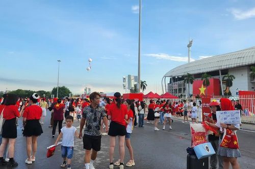 Đi xem Concert quốc gia 'Tự hào là người Việt Nam' bằng phương tiện gì tốt nhất?