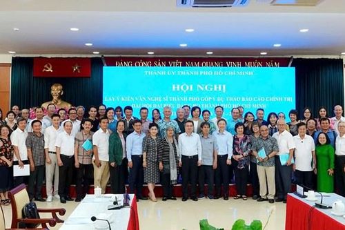 TP.HCM đề cao vao trò văn nghệ sĩ trong định hướng phát triển