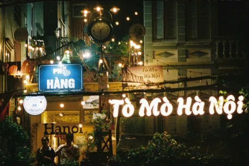 Đêm Hà Nội: Ký ức xưa hòa cùng nhịp sống phố phường