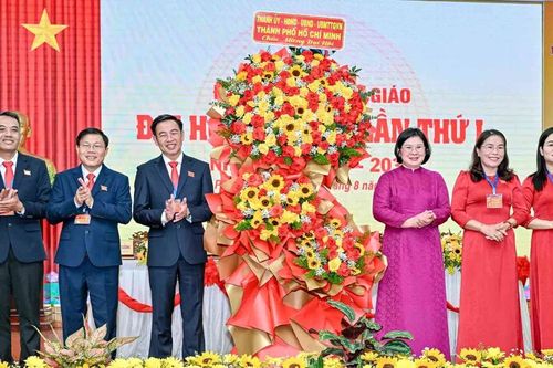 Đồng chí Nguyễn Phi Hoàng giữ chức Bí thư Đảng ủy xã Phú Giáo (TPHCM)