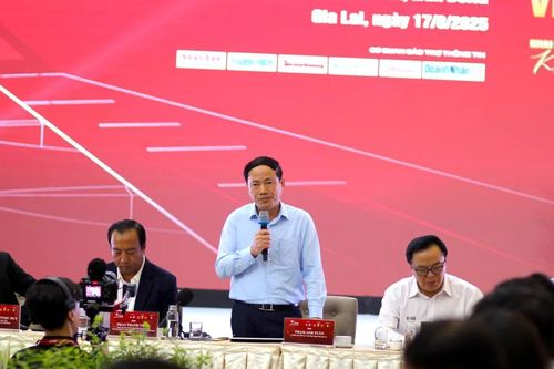 Cải cách mạnh mẽ hành chính, đảm bảo thông thoáng và công bằng cho tất cả doanh nghiệp