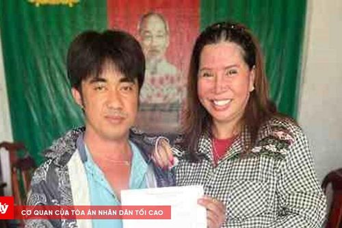 Trao trả hơn 59 triệu đồng cho người chuyển khoản nhầm
