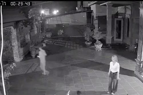 Công an điều tra vụ nghi vợ dùng dao đâm chồng tử vong tại Phú Thọ