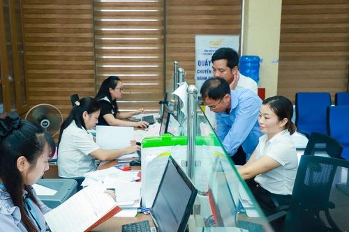 Nghệ An thống nhất chủ trương tiếp nhận viên chức, người hoạt động không chuyên trách vào làm công chức ở cấp xã còn thiếu