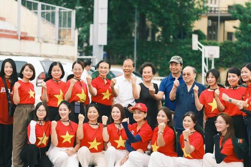 Khối diễu hành Doanh nhân Việt Nam ráo riết tập luyện, sẵn sàng thực hiện nhiệm vụ A80