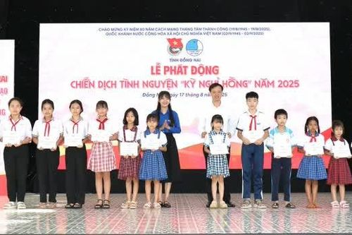 Phát động Chiến dịch Kỳ nghỉ hồng cấp tỉnh năm 2025