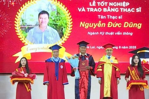 Trường Đại học Quy Nhơn trao bằng thạc sĩ cho 173 học viên