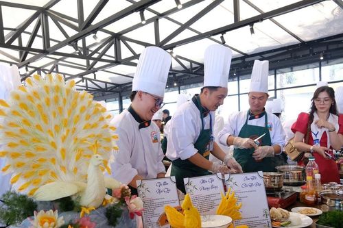 Ẩm thực trong ngành du lịch