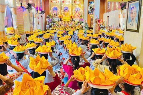 Cần Thơ: Chùa Khánh Hải tổ chức an vị Phật và cúng dường pháp y