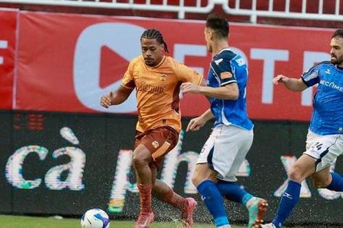 V-League: Hoàng Anh Gia Lai thua tan nát trong ngày ra quân, Ninh Bình thắng ngược Hà Tĩnh