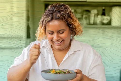 5 loại rau được chuyên gia khuyến nghị nên ưu tiên ăn sống