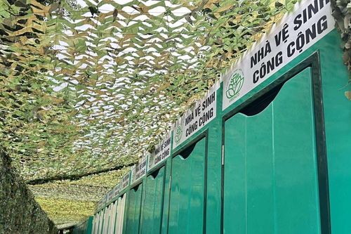 Hơn 1000 nhà vệ sinh được lắp đặt để phục vụ người dân và du khách dịp đại lễ