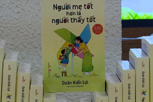 Ra mắt ấn bản mới cuốn sách về giáo dục gia đình