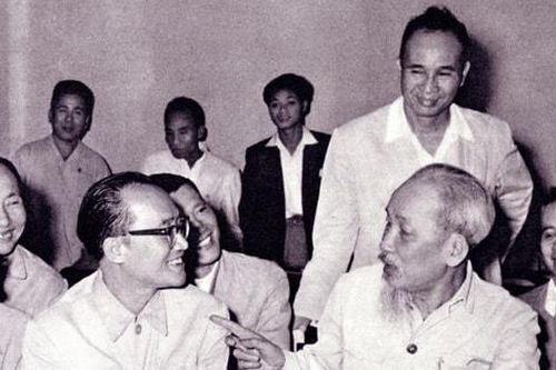 Học Bác sử dụng người tài
