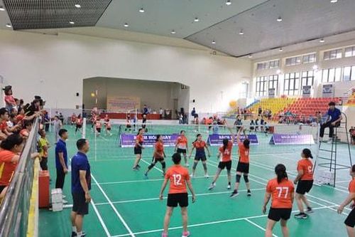 Lần đầu tiên, xã Ô Diên tổ chức giải bóng chuyền hơi