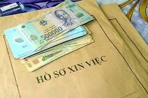 'Nổ' có quan hệ để 'chạy việc' vào Bưu điện Hà Nội, VNPT và Viettel
