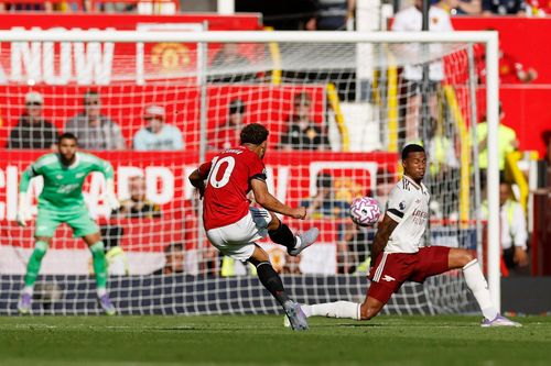 Lâu rồi MU mới biết thế nào là áp đảo Arsenal
