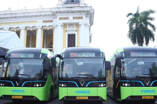 Hà Nội: vận hành tuyến buýt miễn phí E11