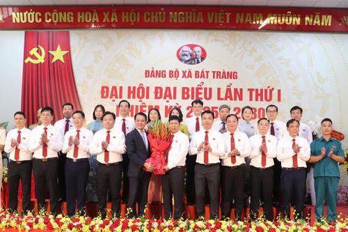Khơi dậy khát vọng, xây dựng xã Bát Tràng phát triển toàn diện, bền vững