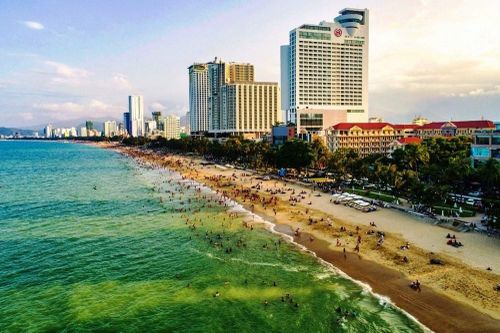Du lịch – Dịch vụ trở thành trụ cột kinh tế tỉnh Khánh Hòa