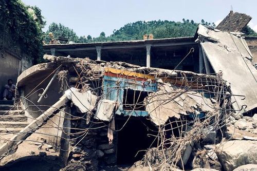 Lũ lụt kinh hoàng ở Pakistan, ít nhất 344 người thiệt mạng, hơn 150 người vẫn mất tích
