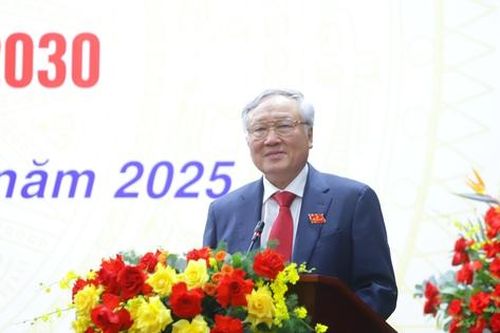 Cán bộ Bộ Nội vụ phải giỏi về nghiệp vụ, tinh thông về pháp luật, cần mẫn, tận tụy, công tâm, khách quan
