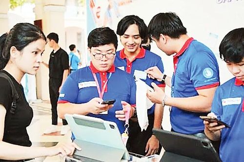 Chiến dịch Hoa phượng đỏ: Sân chơi bổ ích ngày hè