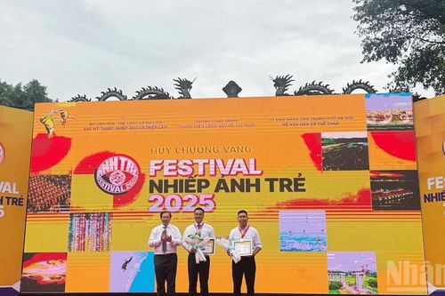 Trao 17 giải thưởng và triển lãm tác phẩm xuất sắc Festival Nhiếp ảnh trẻ 2025