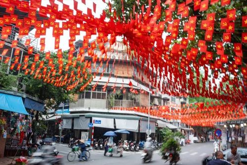 Hà Nội phát động treo cờ Tổ quốc chào mừng 80 năm Cách mạng Tháng Tám và Quốc khánh 2-9