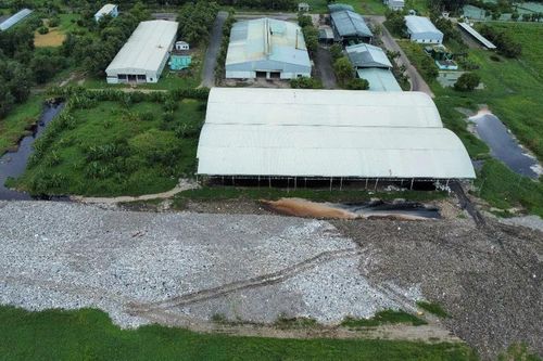 Nhà máy xử lý rác duy nhất ở Cà Mau đóng cửa, chờ đơn giá mới