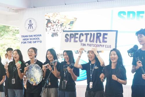 Tân học sinh trường chuyên hào hứng trải nghiệm câu lạc bộ tại 'ngôi nhà mới'