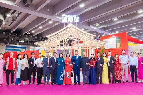Không gian văn hóa Việt Nam gây ấn tượng sâu sắc ở Lễ hội sách quốc tế tại Quảng Đông, Trung Quốc