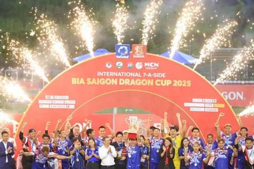 Đội Thái Lan đăng quang giải bóng đá 7 người quốc tế Bia Saigon Dragon Cup 2025